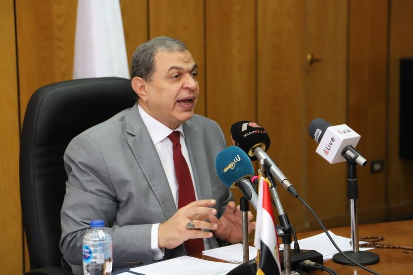 وزير القوى العاملة وزير القوى العاملة